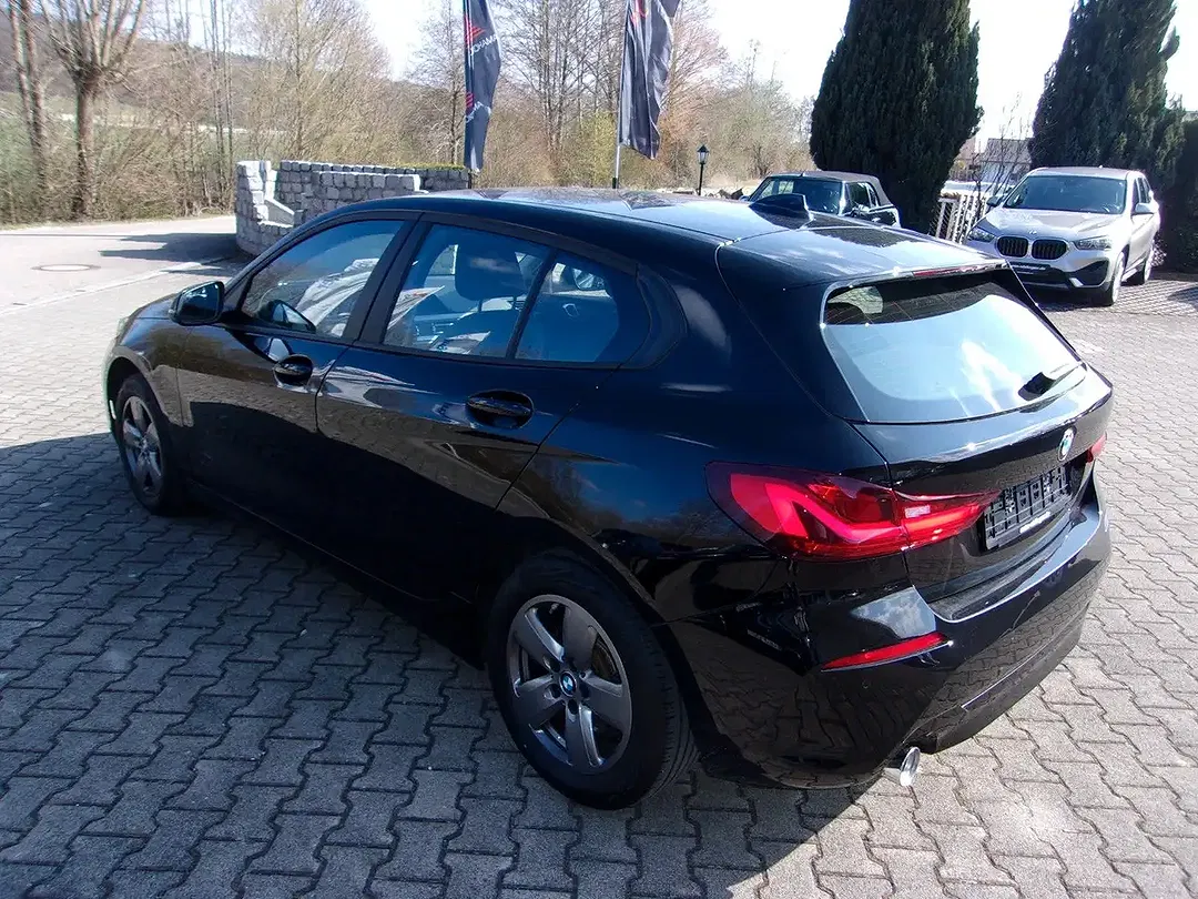 BMW 118 - Thumbnail 6