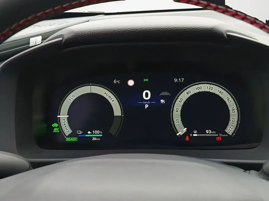Toyota C-HR - Thumbnail 12