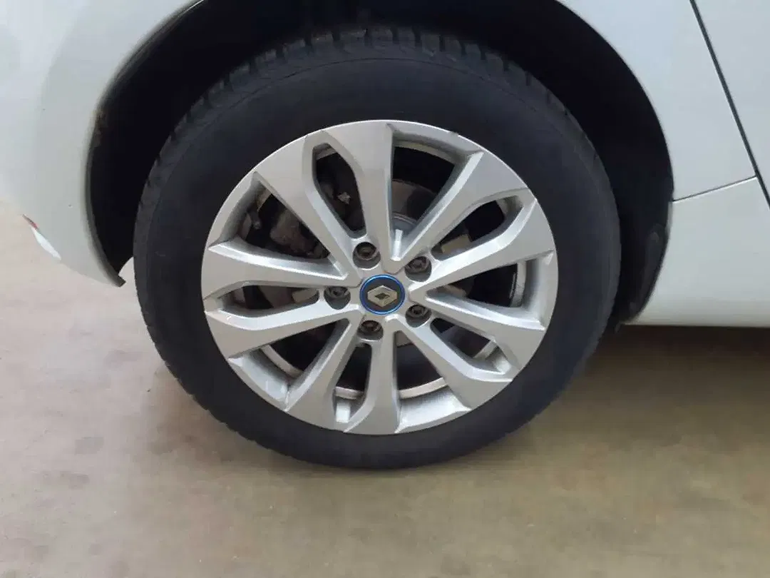 Renault ZOE - Thumbnail 12