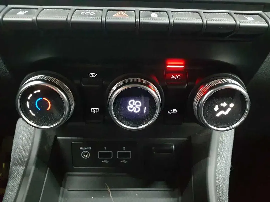Renault ZOE - Thumbnail 14