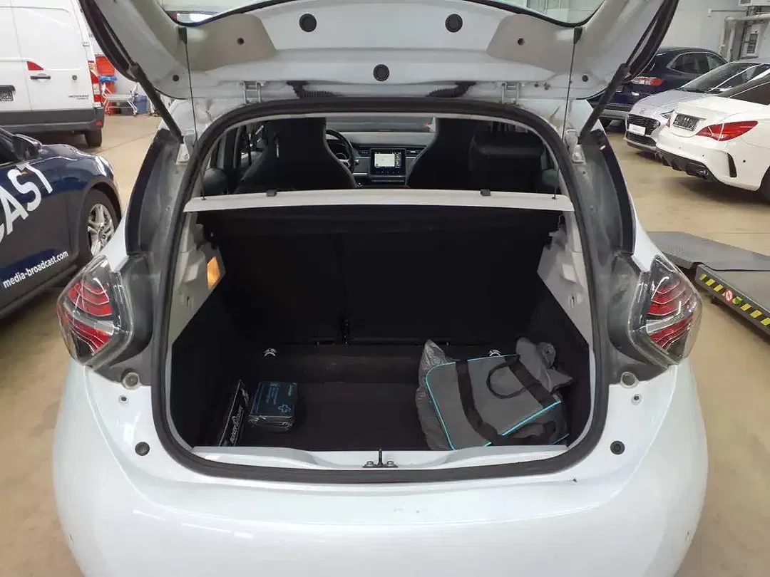 Renault ZOE - Thumbnail 8