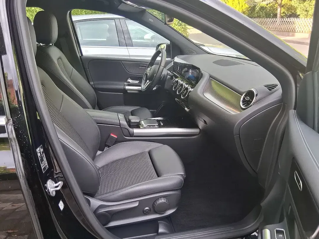 Mercedes-Benz B 200 - Thumbnail 11