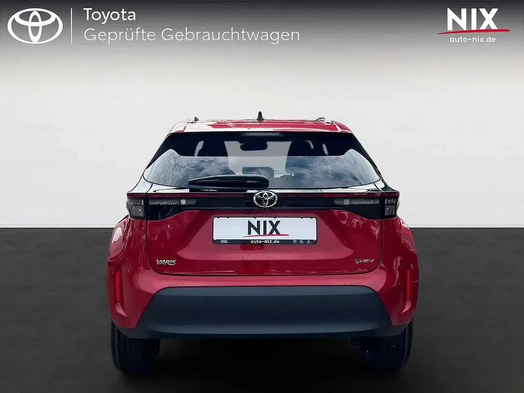 Toyota Yaris Cross - Thumbnail 4