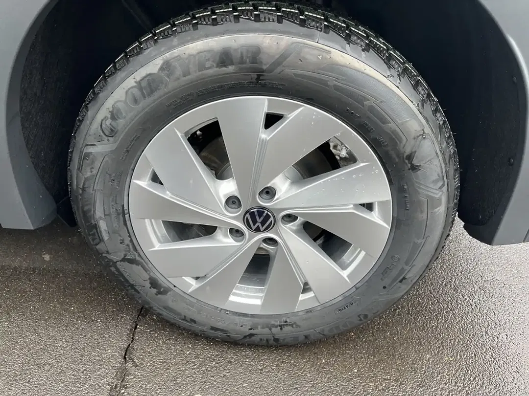 Volkswagen Tiguan - Thumbnail 13