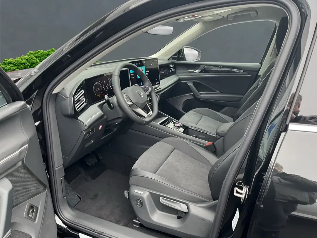 Volkswagen Tiguan - Thumbnail 8