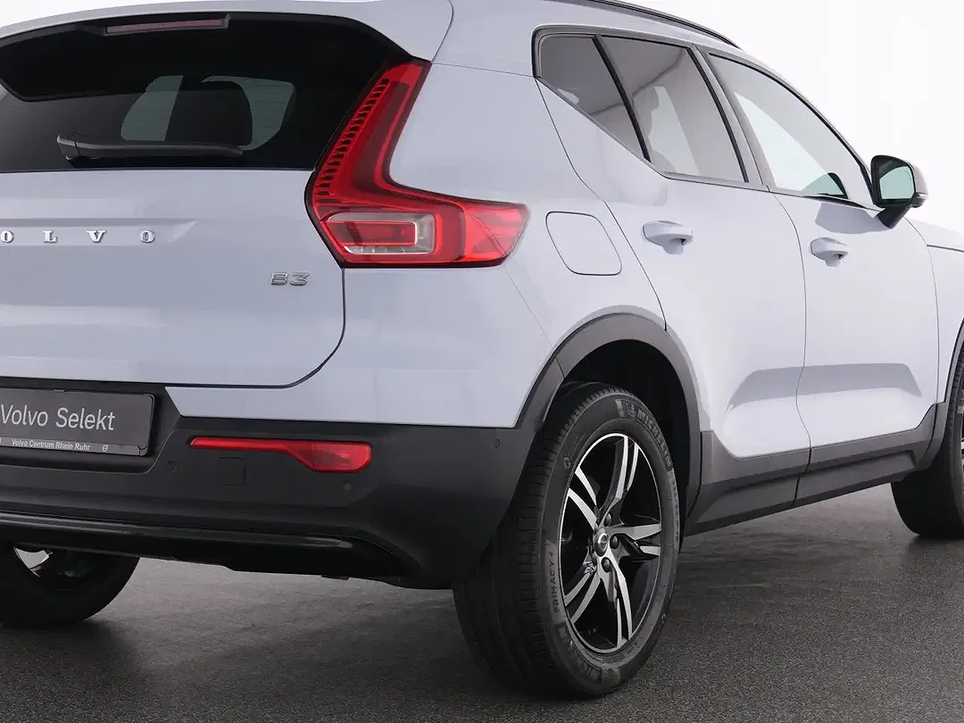 Volvo XC40 - Thumbnail 9