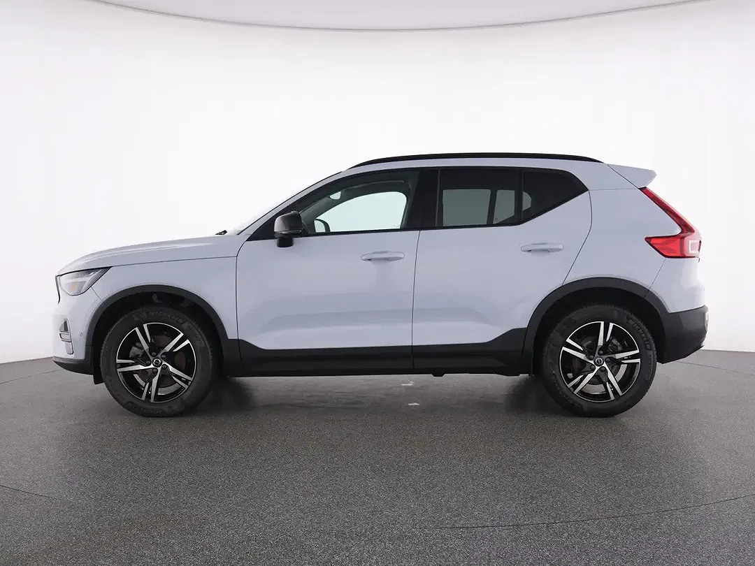 Volvo XC40 - Thumbnail 10