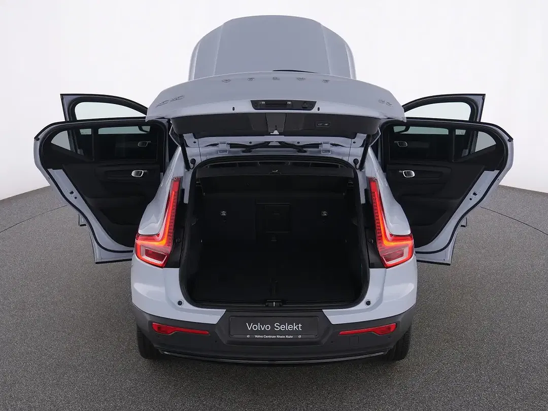 Volvo XC40 - Thumbnail 13
