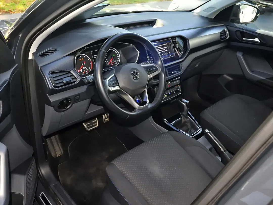 Volkswagen T-Cross - Thumbnail 10