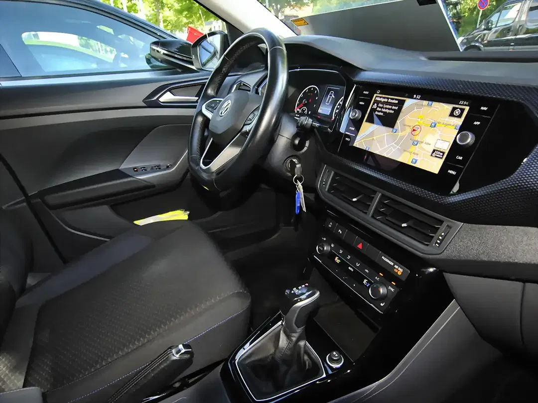 Volkswagen T-Cross - Thumbnail 4