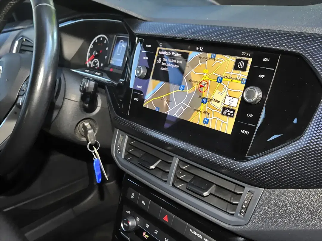 Volkswagen T-Cross - Thumbnail 5