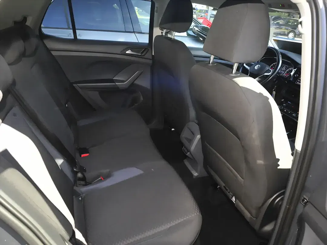 Volkswagen T-Cross - Thumbnail 8