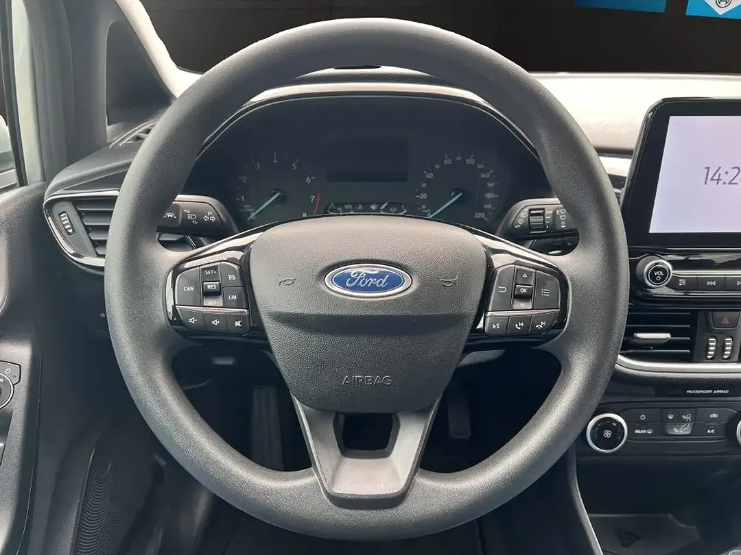 Ford Fiesta - Thumbnail 10
