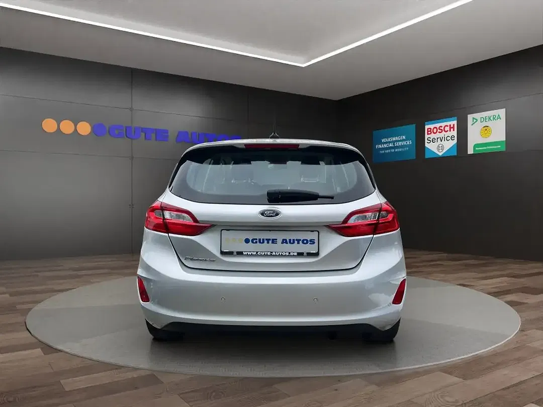 Ford Fiesta - Thumbnail 4