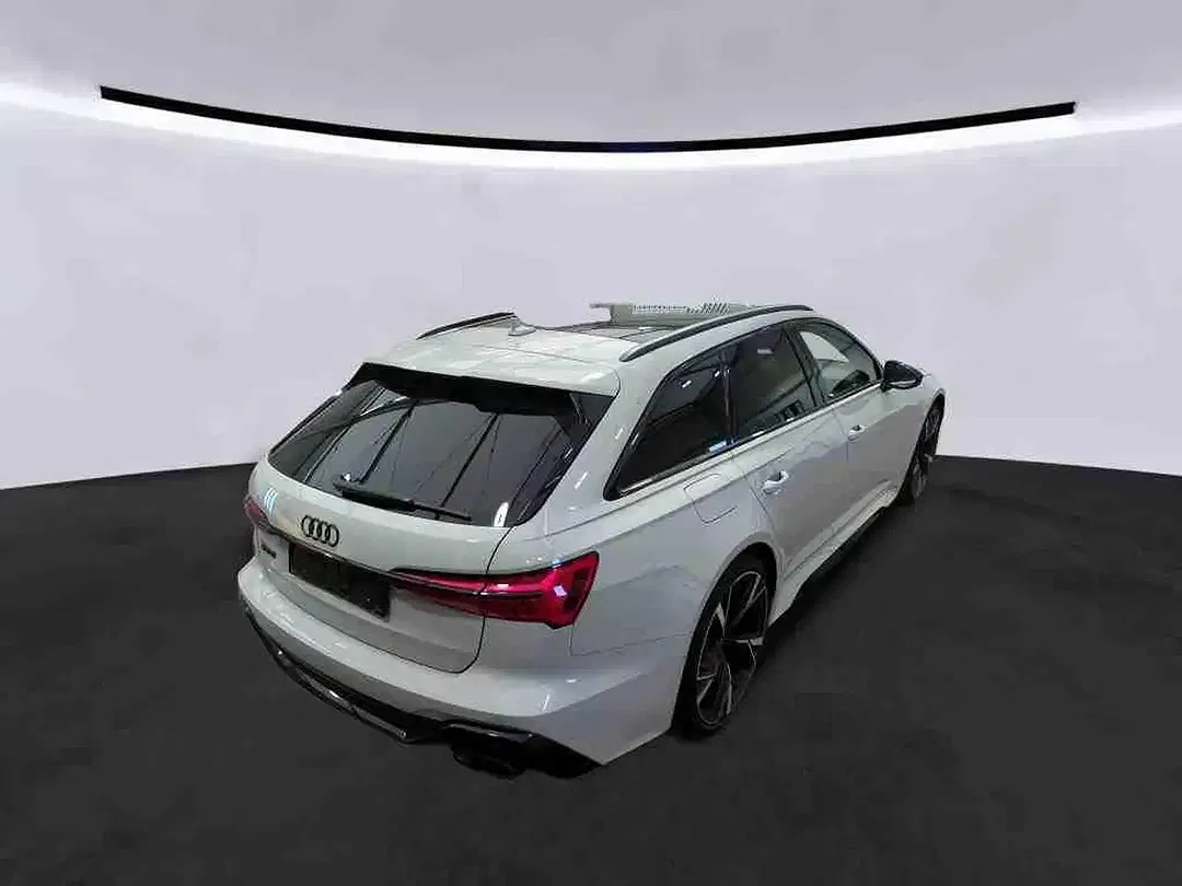 Audi RS6 - Thumbnail 5