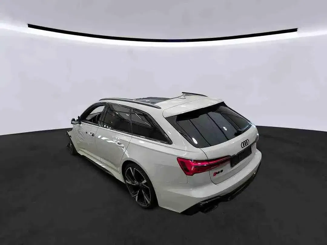Audi RS6 - Thumbnail 6