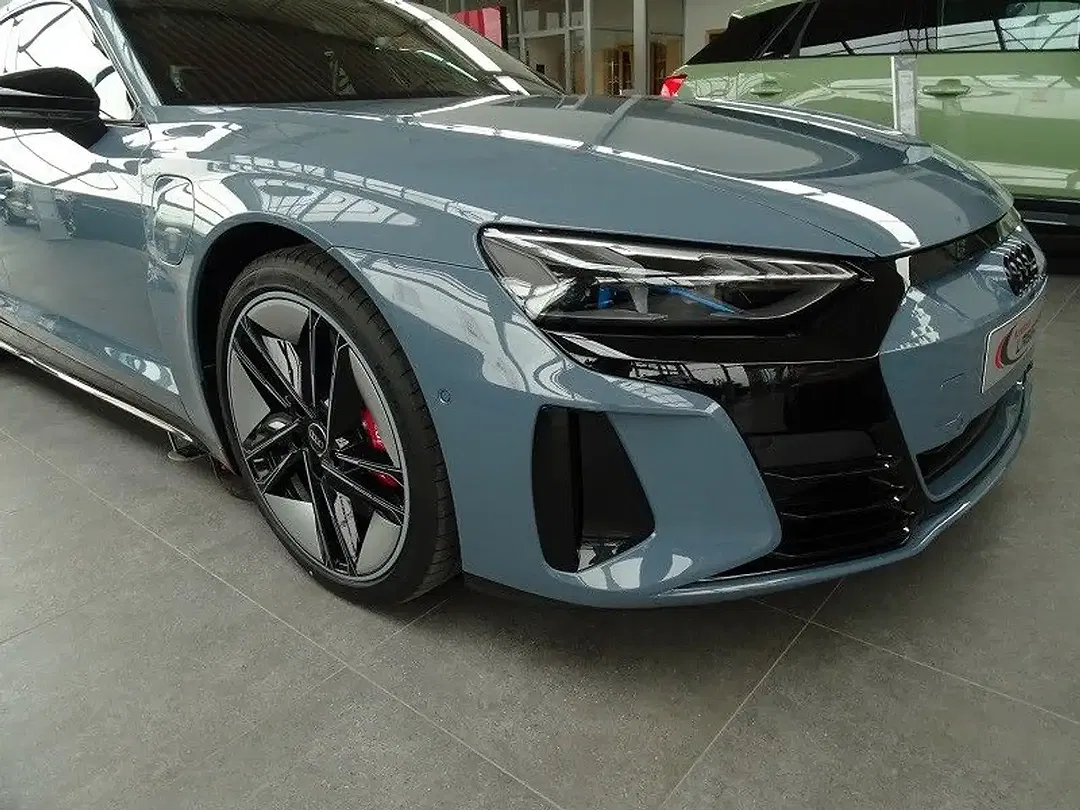 Audi e-tron GT - Thumbnail 7