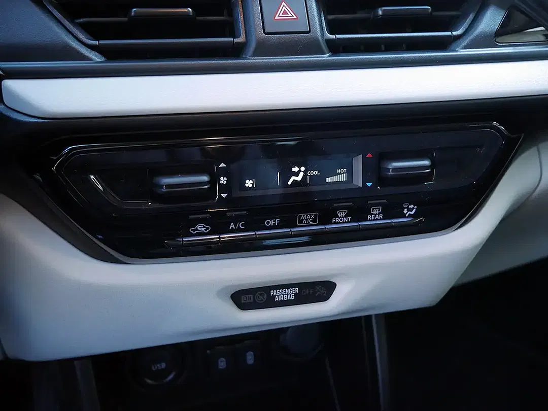 Suzuki Swift - Thumbnail 13