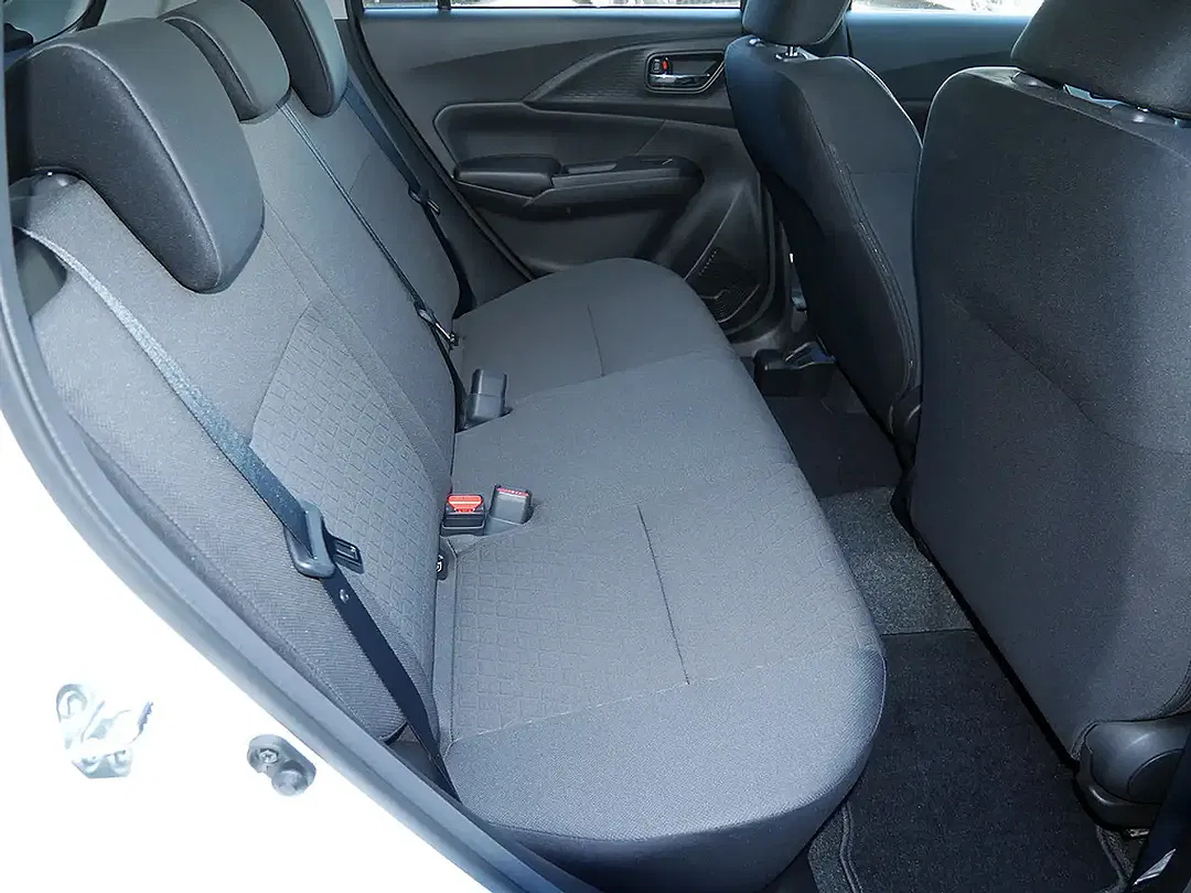 Suzuki Swift - Thumbnail 7