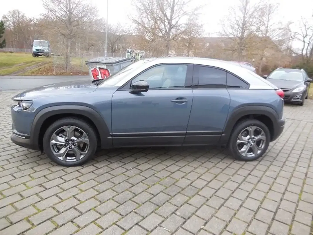 Mazda MX-30 - Thumbnail 3