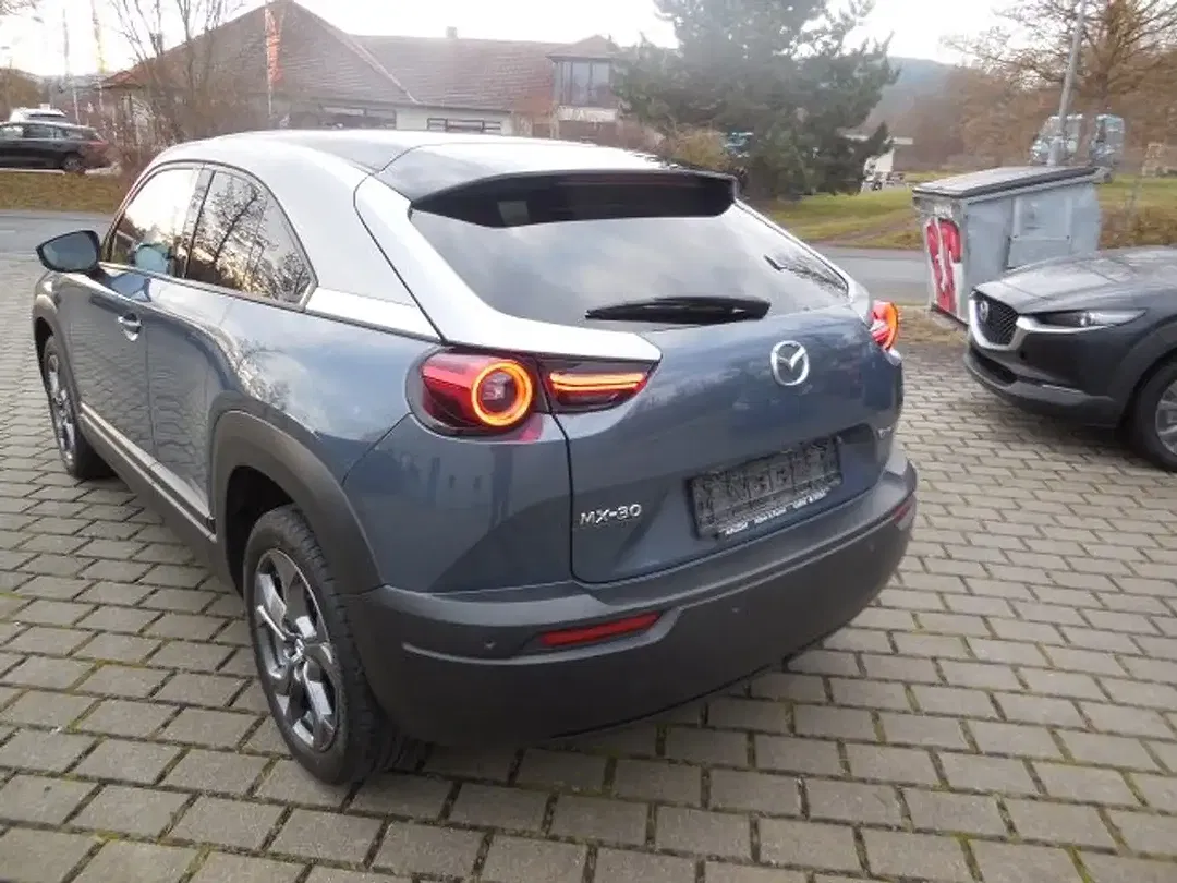 Mazda MX-30 - Thumbnail 4
