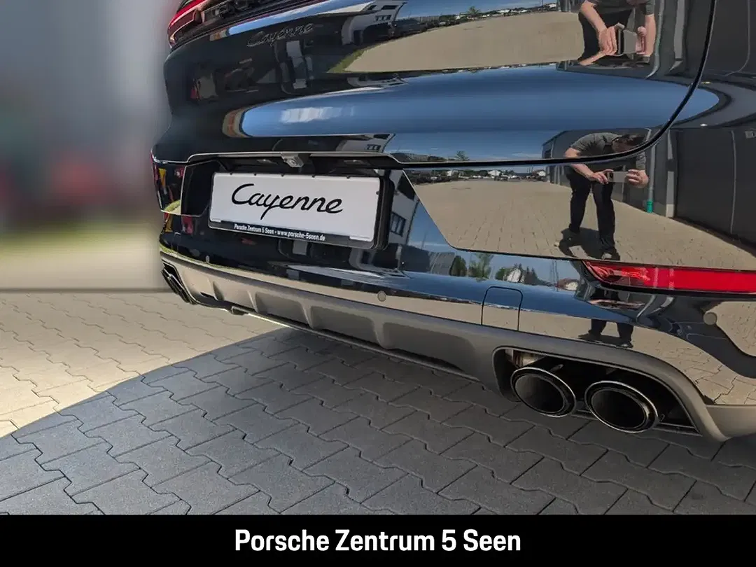 Porsche Cayenne - Thumbnail 10