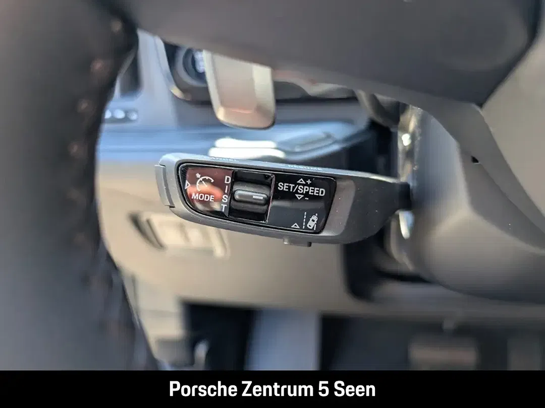Porsche Cayenne - Thumbnail 25