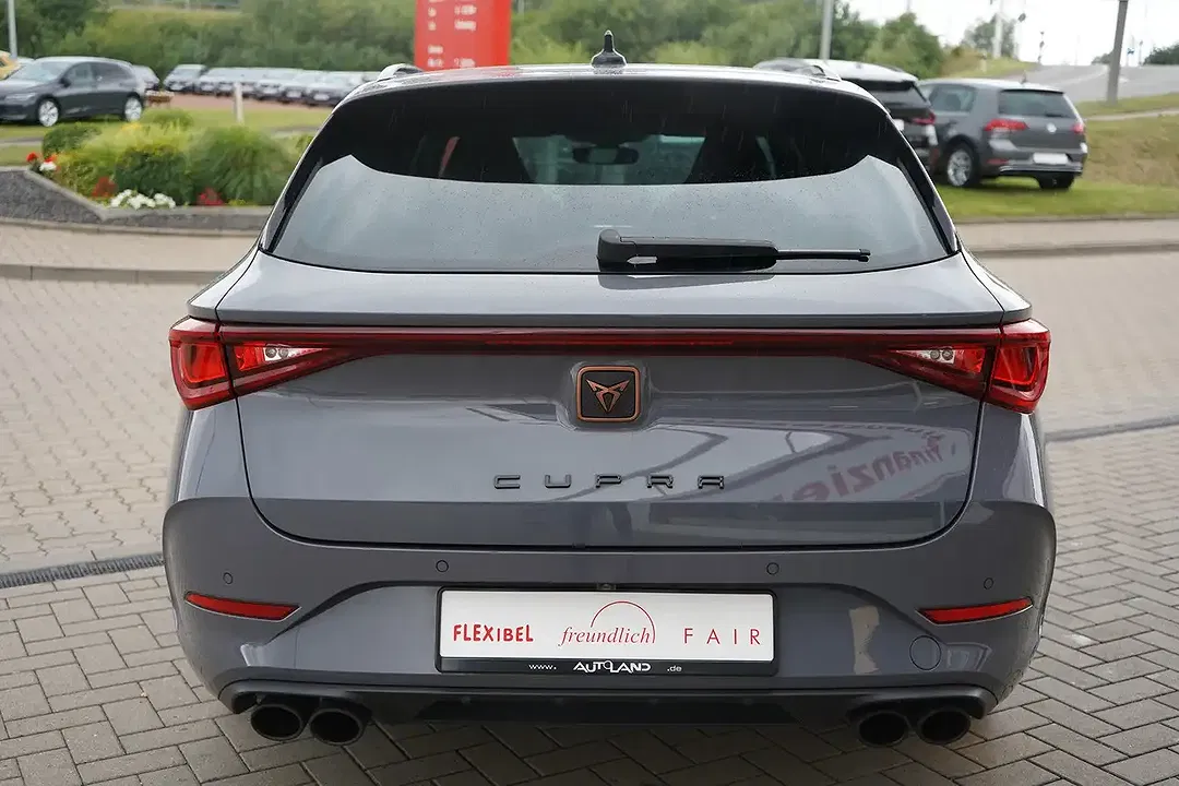 CUPRA Leon - Thumbnail 4