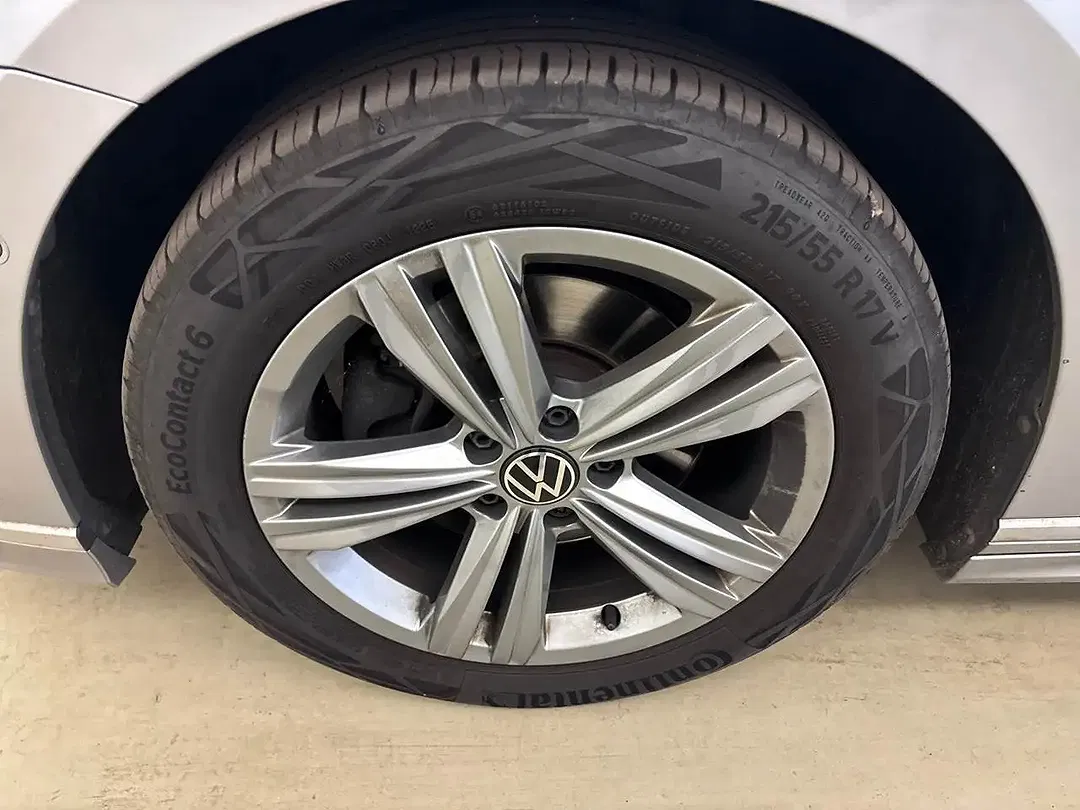 Volkswagen Passat Variant - Thumbnail 11