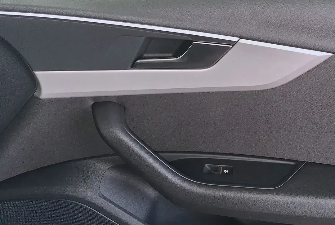 Audi A4 - Thumbnail 10