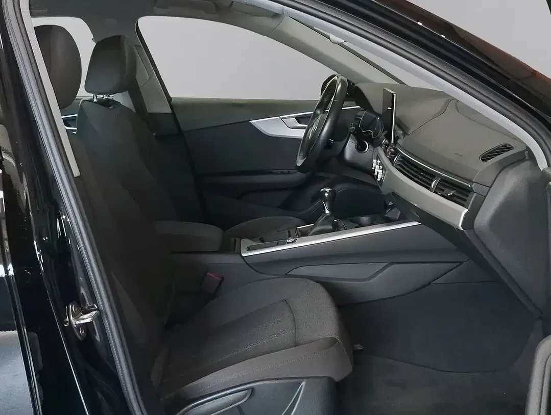 Audi A4 - Thumbnail 9
