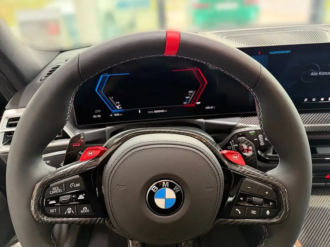 BMW M3 - Thumbnail 8