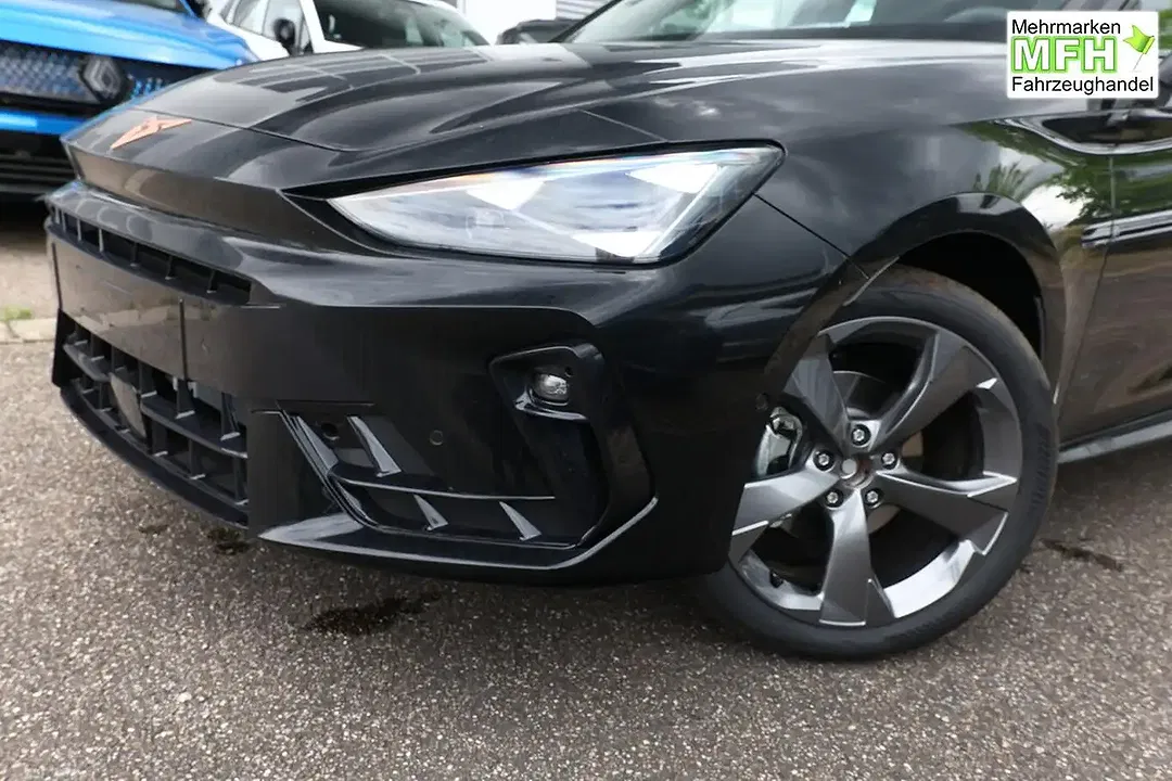 CUPRA Leon - Thumbnail 4