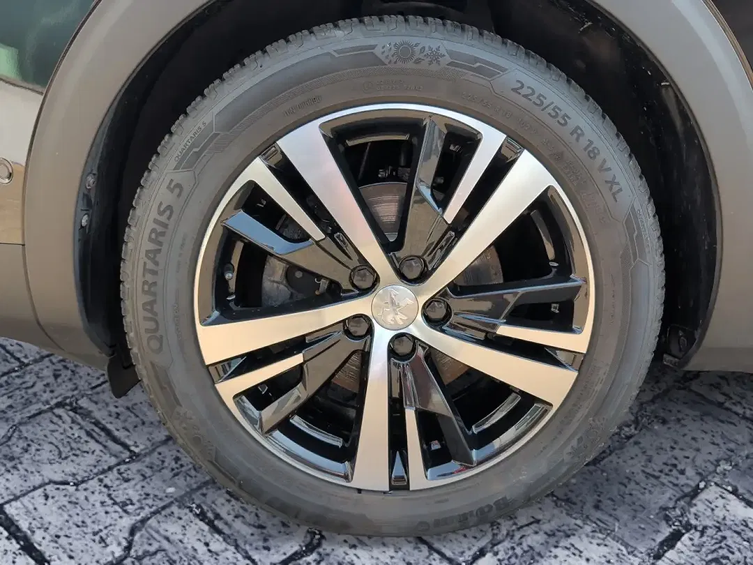 Peugeot 3008 - Thumbnail 10