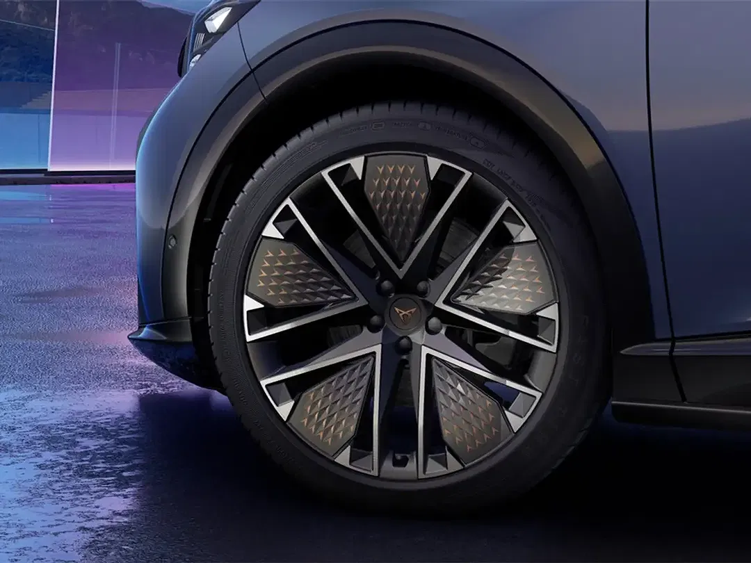 CUPRA Tavascan - Thumbnail 6