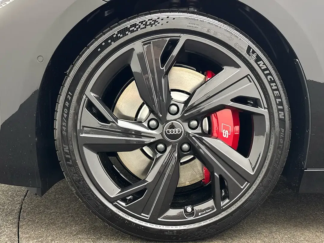 Audi S6 e-tron - Thumbnail 6