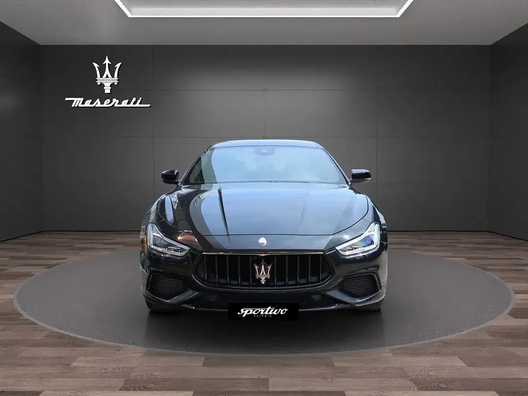 Maserati Ghibli - Thumbnail 3