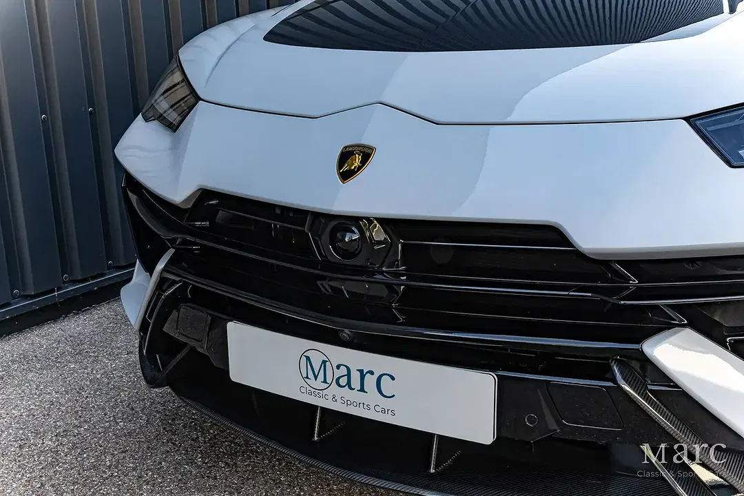 Lamborghini Urus - Thumbnail 11
