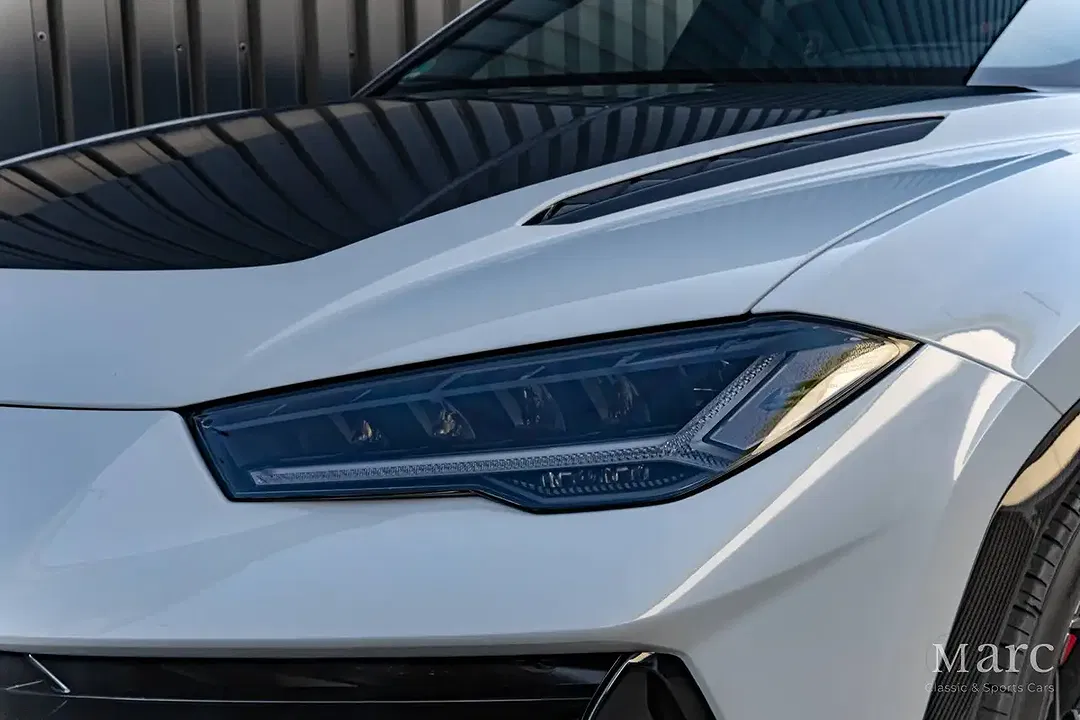 Lamborghini Urus - Thumbnail 12