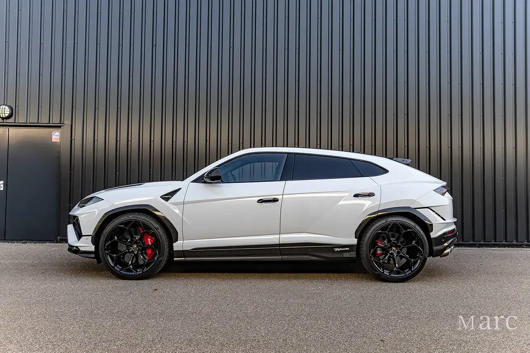 Lamborghini Urus - Thumbnail 7