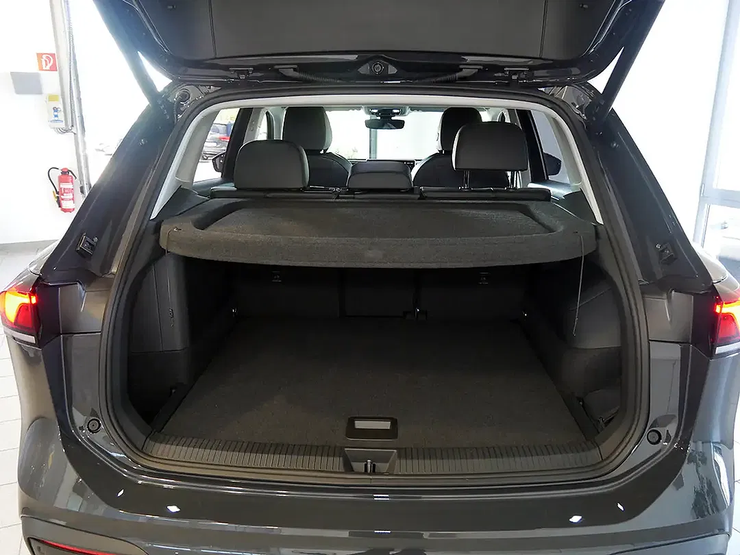 Volkswagen Tiguan - Thumbnail 14