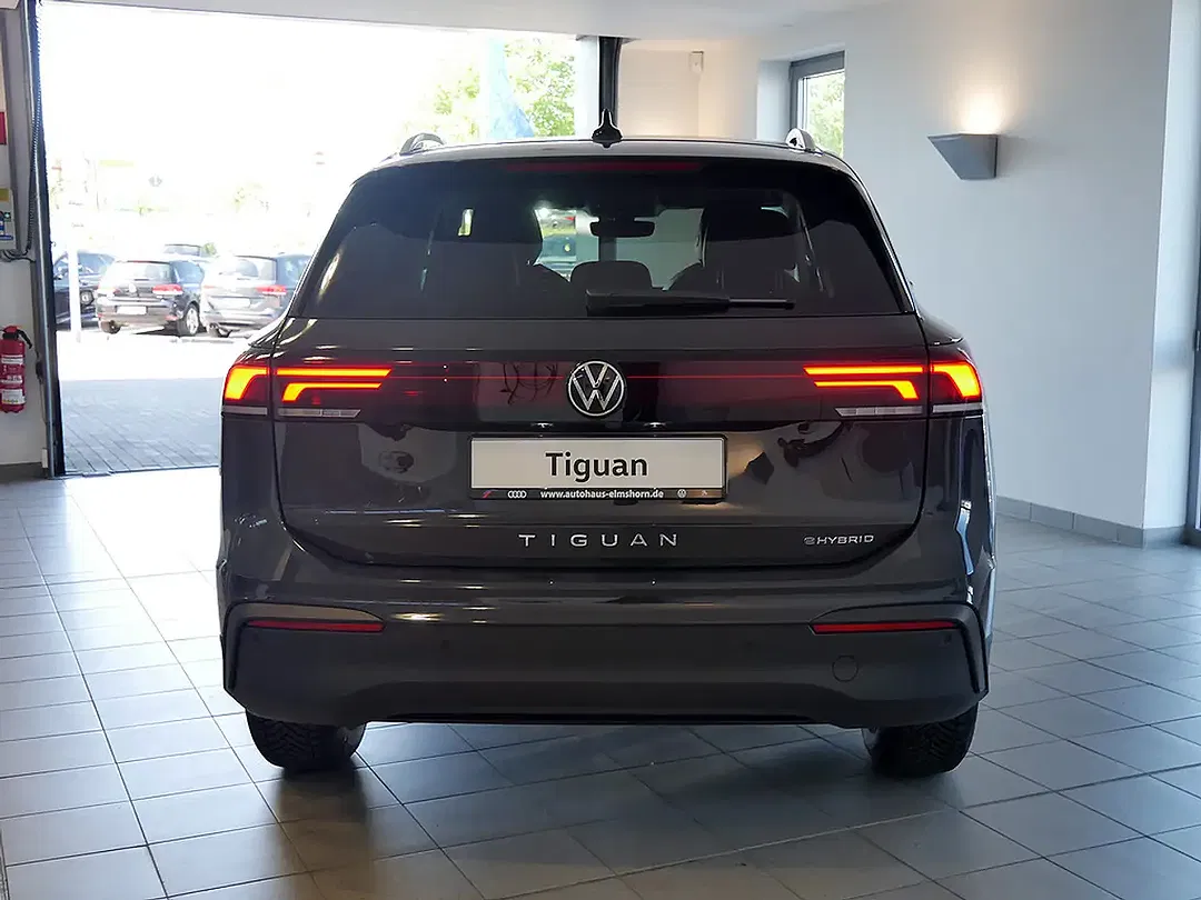 Volkswagen Tiguan - Thumbnail 4