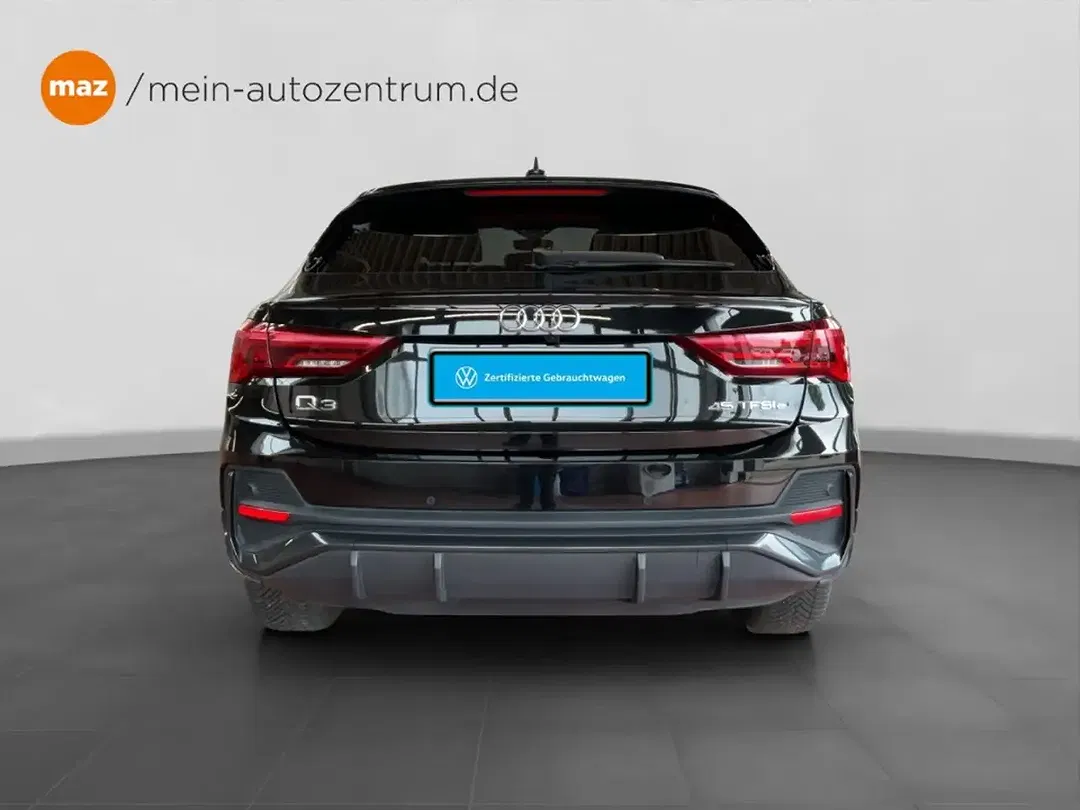 Audi Q3 - Thumbnail 4