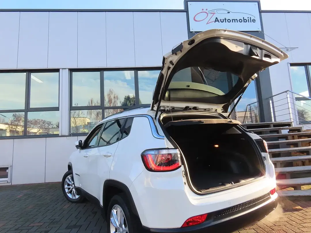 Jeep Compass - Thumbnail 8