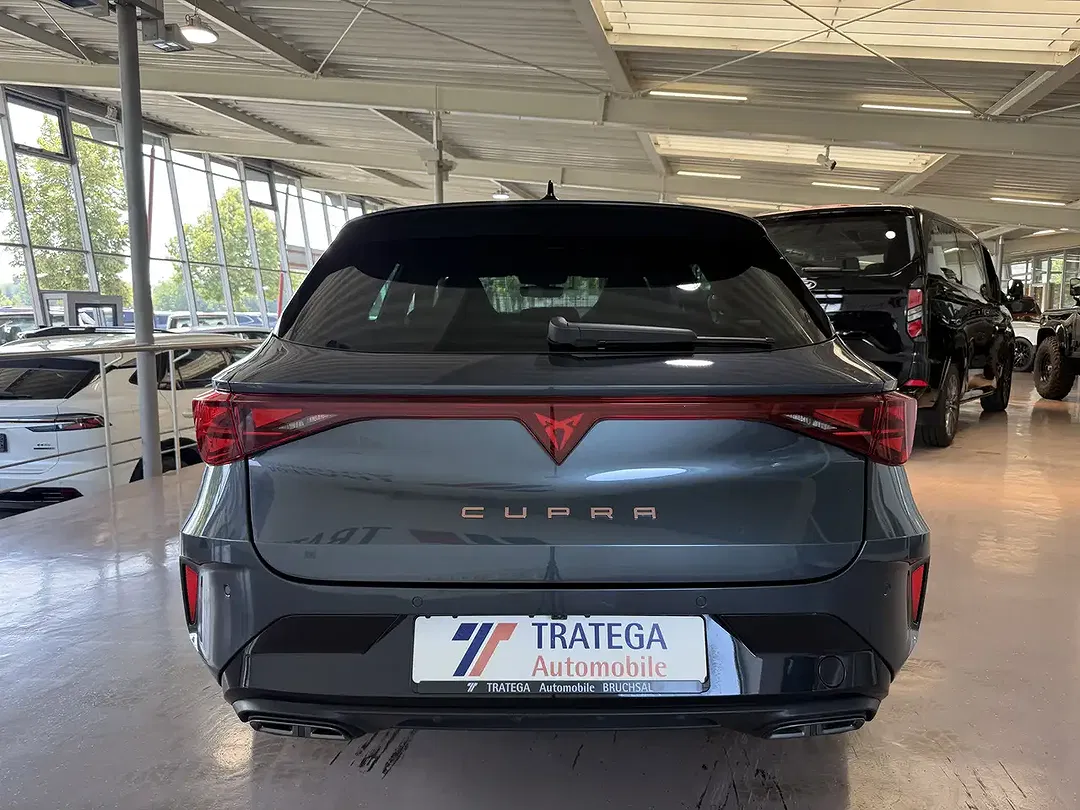 CUPRA Leon - Thumbnail 7