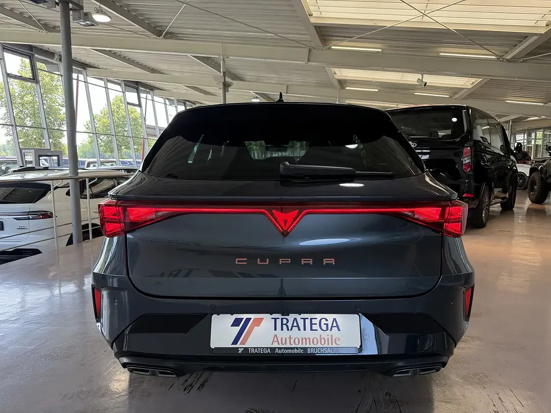 CUPRA Leon - Thumbnail 8