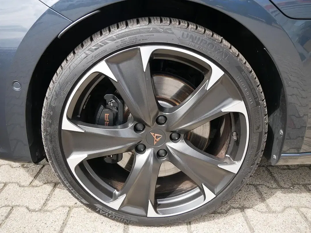 CUPRA Leon - Thumbnail 10
