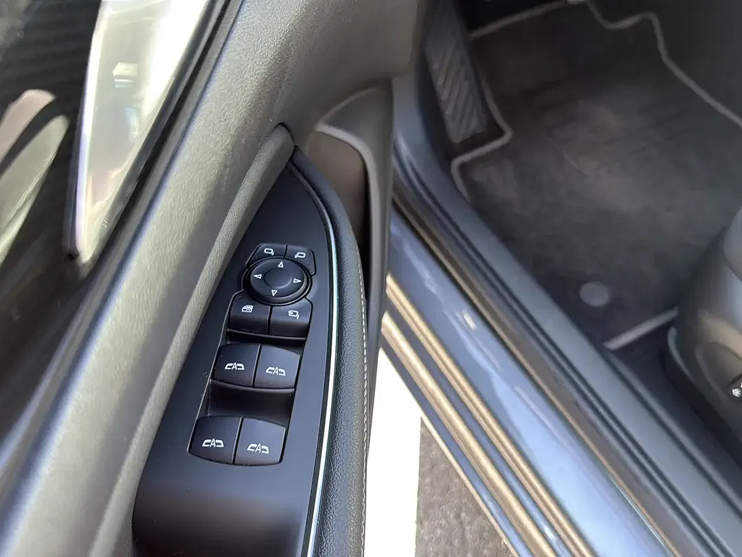 Opel Insignia - Thumbnail 10