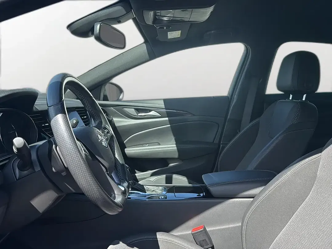 Opel Insignia - Thumbnail 12