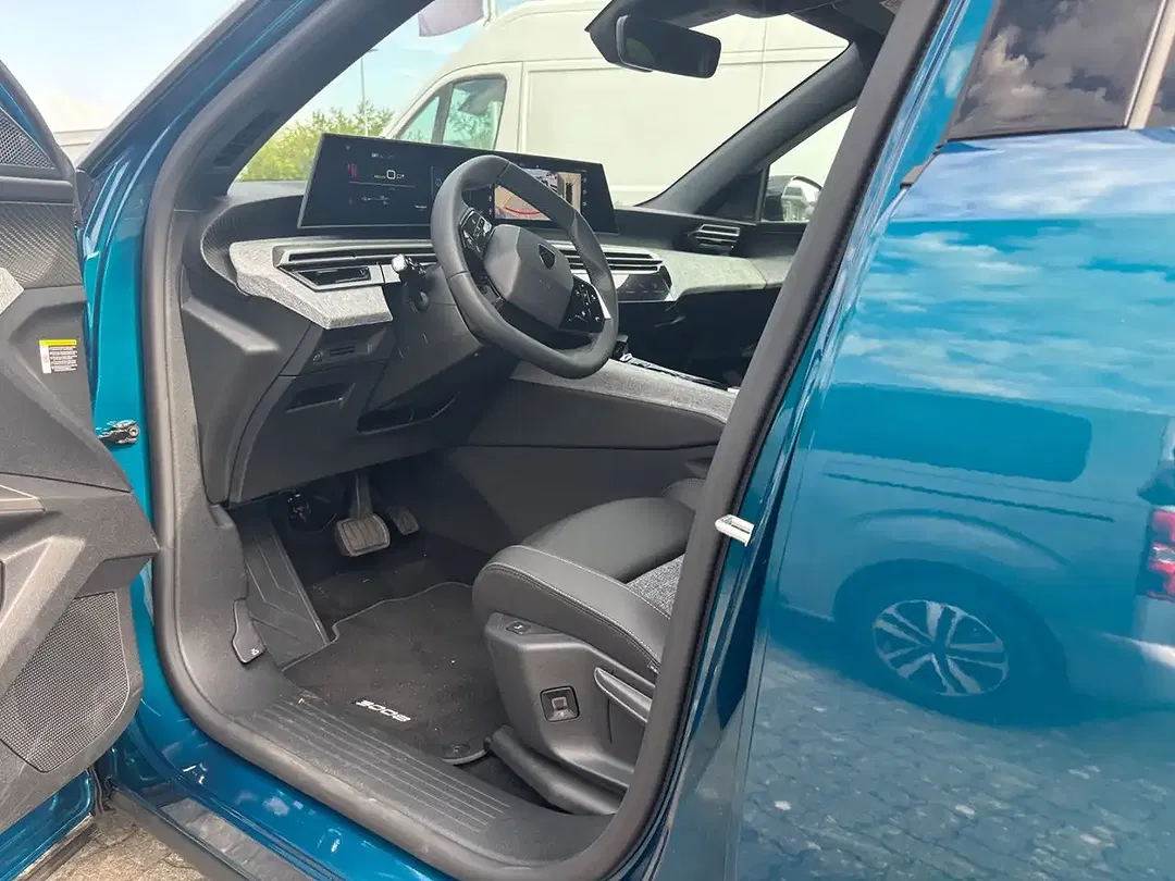 Peugeot 3008 - Thumbnail 10